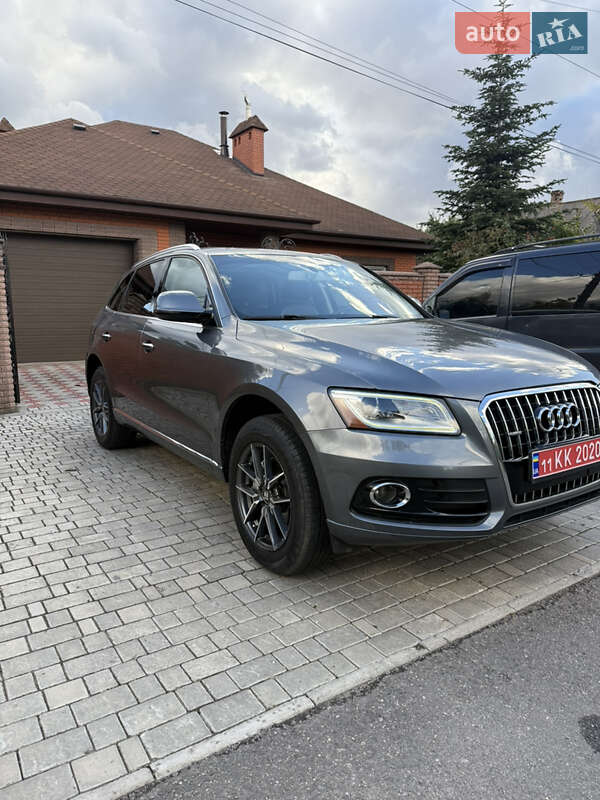 Позашляховик / Кросовер Audi Q5 2015 в Кривому Розі