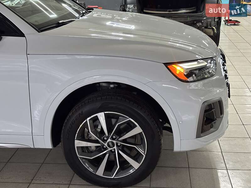 Внедорожник / Кроссовер Audi Q5 2023 в Киеве