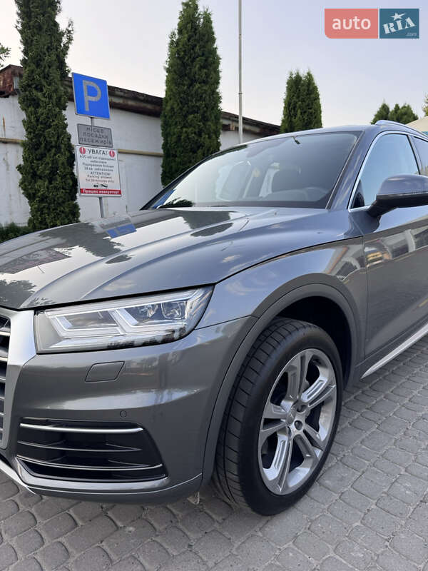 Внедорожник / Кроссовер Audi Q5 2018 в Львове