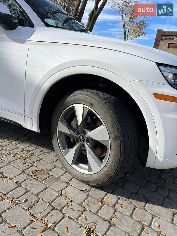 Внедорожник / Кроссовер Audi Q5 2020 в Львове фото 12 Внедорожник / Кроссовер Audi Q5 2020 в Львове