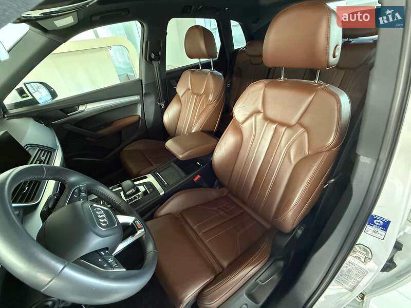 Внедорожник / Кроссовер Audi Q5 2017 в Хмельницком фото 11 Внедорожник / Кроссовер Audi Q5 2017 в Хмельницком