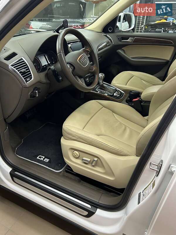 Позашляховик / Кросовер Audi Q5 2016 в Києві