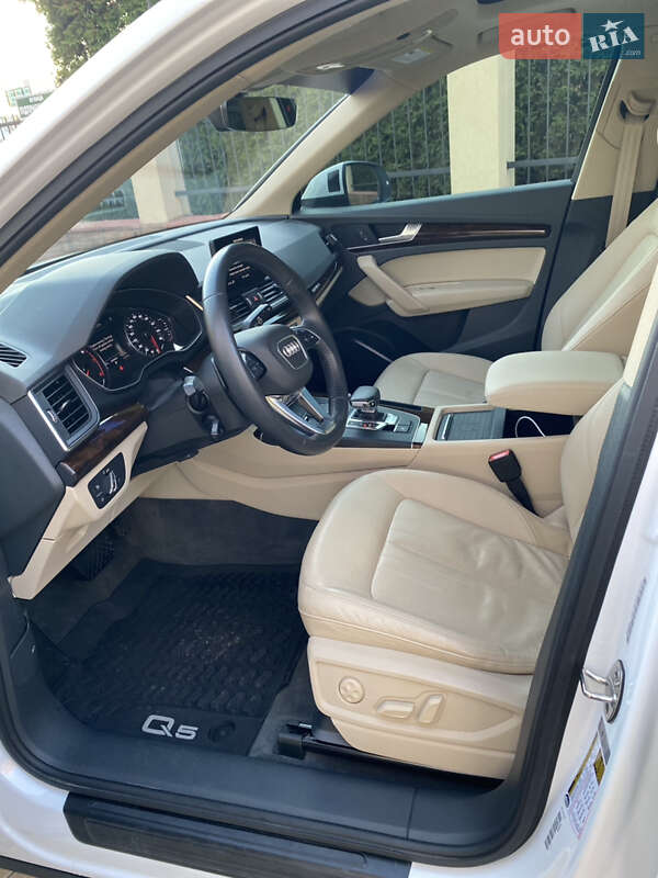 Внедорожник / Кроссовер Audi Q5 2020 в Василькове фото 19 Внедорожник / Кроссовер Audi Q5 2020 в Василькове