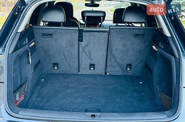 Позашляховик / Кросовер Audi Q5 2017 в  фото 49 Позашляховик / Кросовер Audi Q5 2017 в