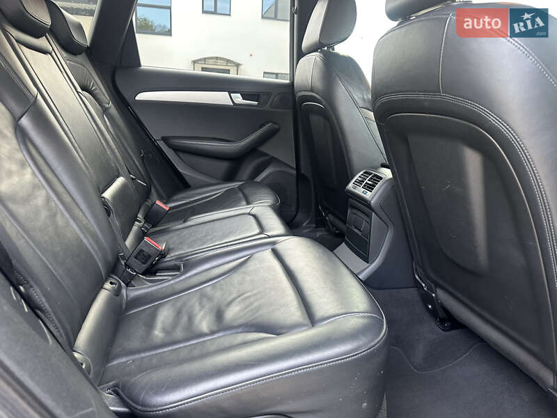 Позашляховик / Кросовер Audi Q5 2012 в Луцьку фото 29 Позашляховик / Кросовер Audi Q5 2012 в Луцьку