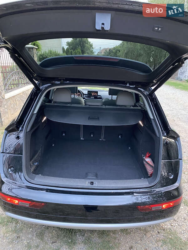 Позашляховик / Кросовер Audi Q5 2018 в Береговому