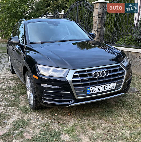 Позашляховик / Кросовер Audi Q5 2018 в Береговому