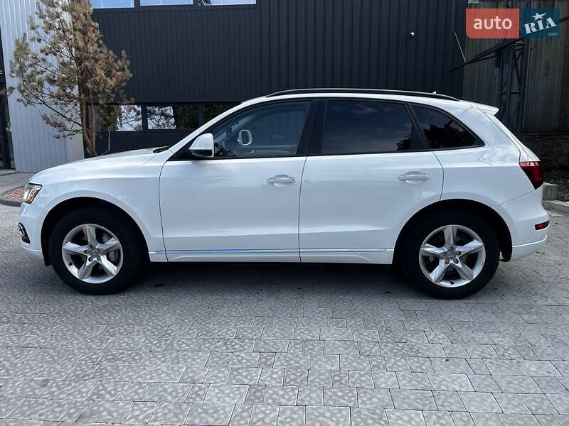 Внедорожник / Кроссовер Audi Q5 2015 в Ровно