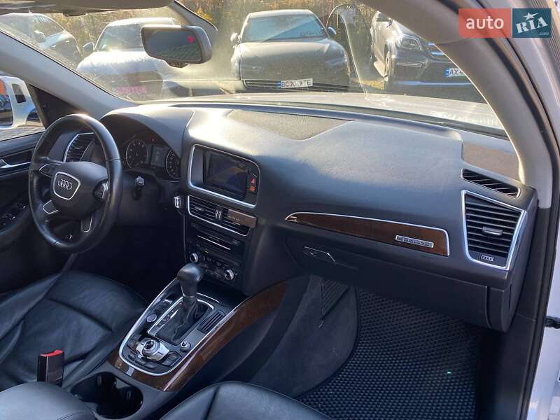 Внедорожник / Кроссовер Audi Q5 2015 в Львове