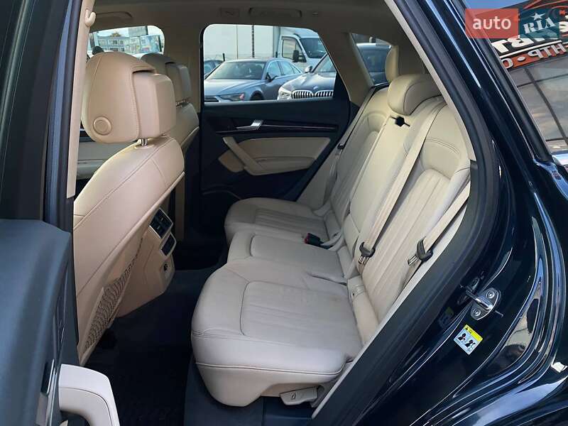 Позашляховик / Кросовер Audi Q5 2018 в Львові фото 24 Позашляховик / Кросовер Audi Q5 2018 в Львові