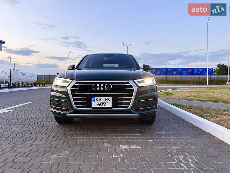 Позашляховик / Кросовер Audi Q5 2018 в Миколаєві