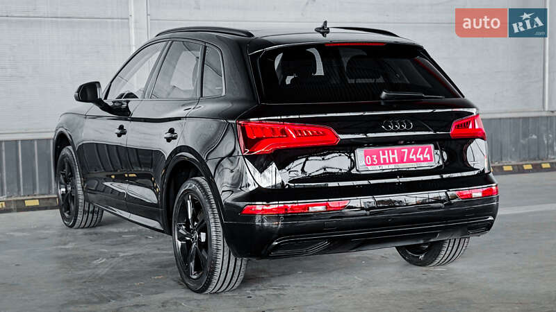 Позашляховик / Кросовер Audi Q5 2019 в Рівному