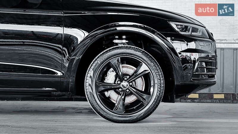 Позашляховик / Кросовер Audi Q5 2019 в Рівному