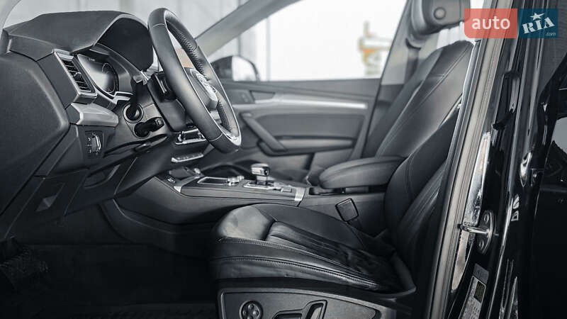 Позашляховик / Кросовер Audi Q5 2019 в Рівному