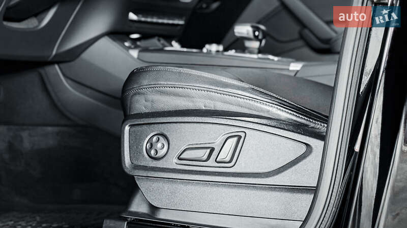 Позашляховик / Кросовер Audi Q5 2019 в Рівному