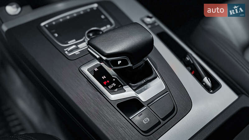 Позашляховик / Кросовер Audi Q5 2019 в Рівному