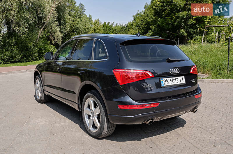 Внедорожник / Кроссовер Audi Q5 2011 в Луцке