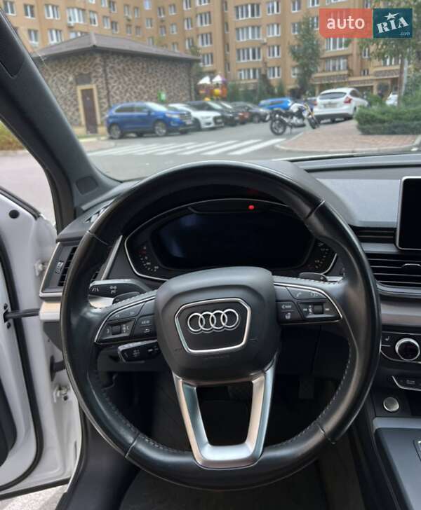 Позашляховик / Кросовер Audi Q5 2017 в Львові фото 6 Позашляховик / Кросовер Audi Q5 2017 в Львові