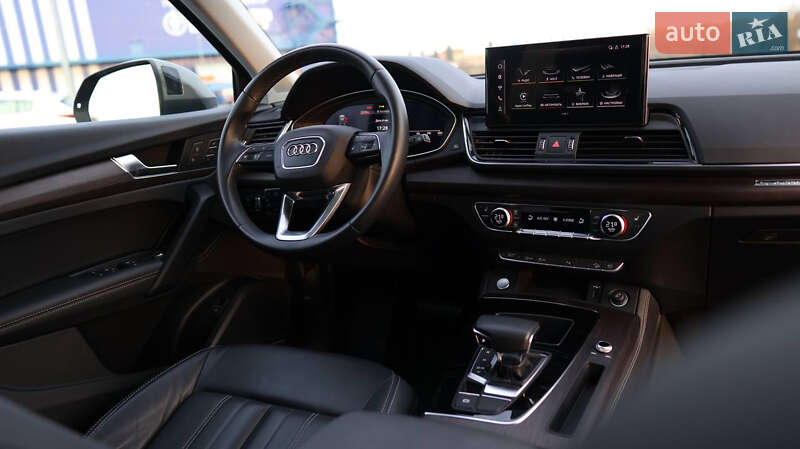 Внедорожник / Кроссовер Audi Q5 2022 в Киеве