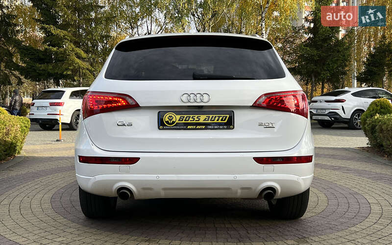 Внедорожник / Кроссовер Audi Q5 2011 в Львове