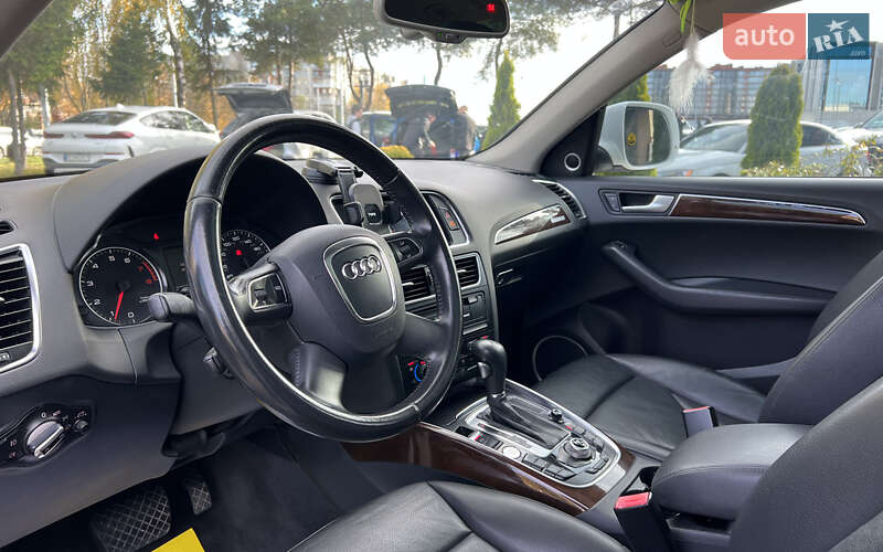 Внедорожник / Кроссовер Audi Q5 2011 в Львове
