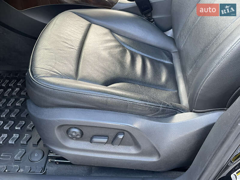 Внедорожник / Кроссовер Audi Q5 2012 в Дрогобыче