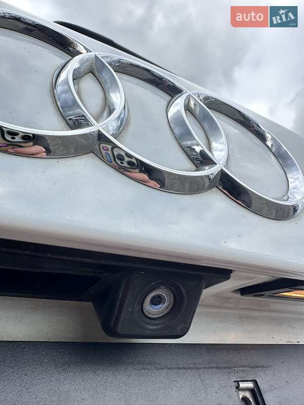 Позашляховик / Кросовер Audi Q5 2011 в Білогородці