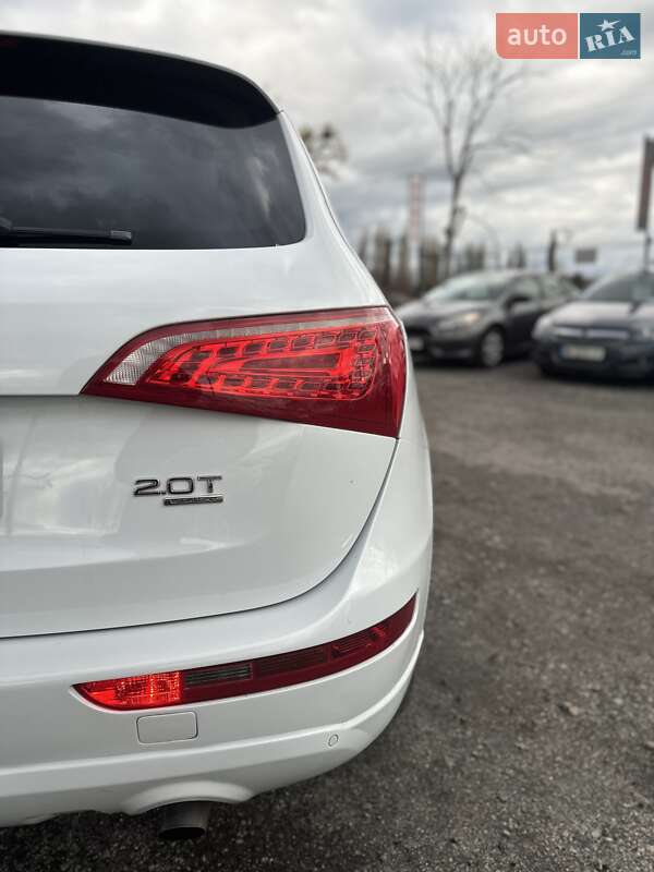 Позашляховик / Кросовер Audi Q5 2011 в Білогородці