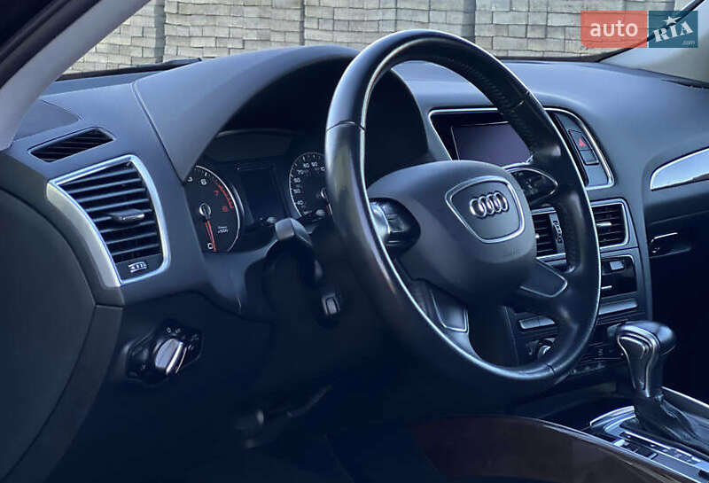 Позашляховик / Кросовер Audi Q5 2016 в Івано-Франківську