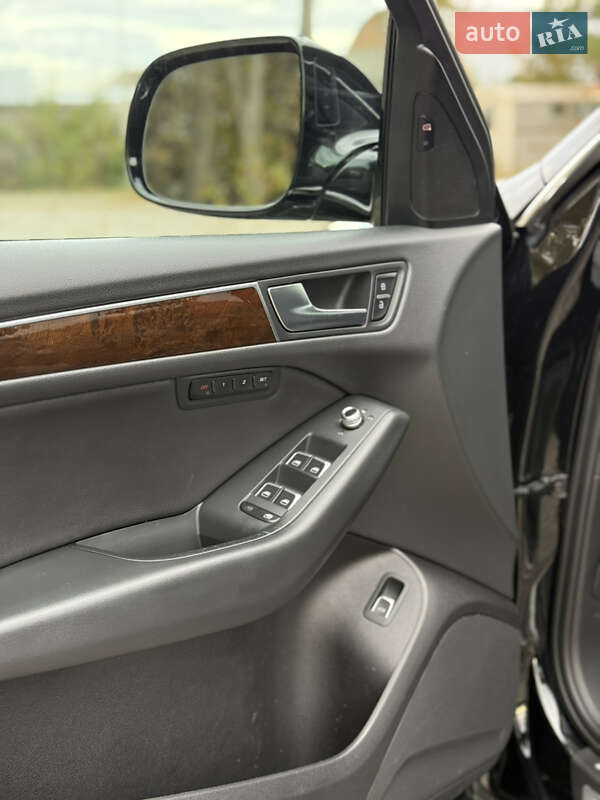 Позашляховик / Кросовер Audi Q5 2015 в Самборі фото 24 Позашляховик / Кросовер Audi Q5 2015 в Самборі