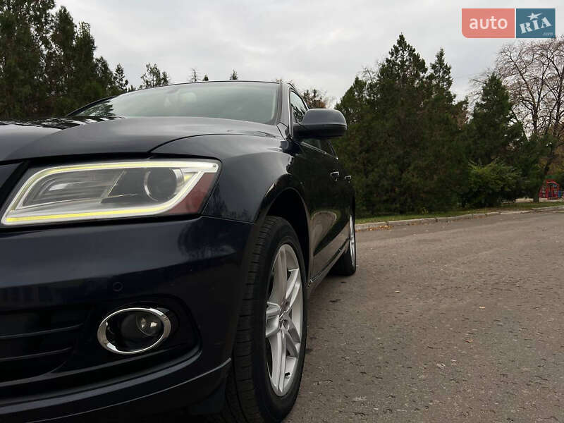 Позашляховик / Кросовер Audi Q5 2012 в Слов'янську