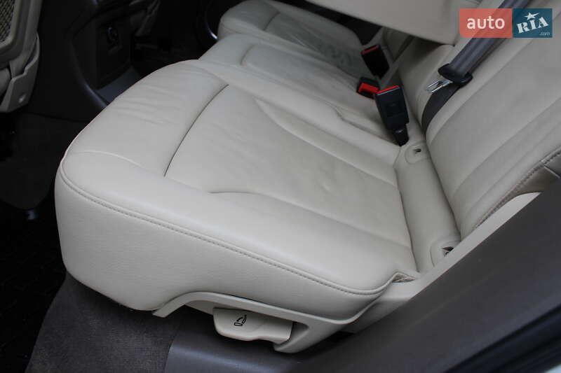 Внедорожник / Кроссовер Audi Q5 2015 в Ровно