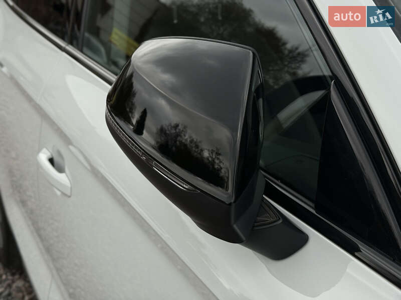 Позашляховик / Кросовер Audi Q5 2023 в Києві