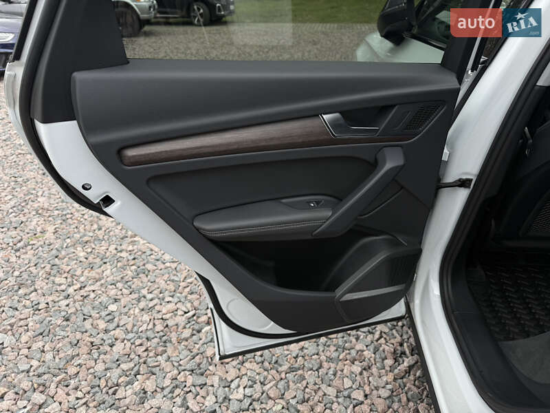 Позашляховик / Кросовер Audi Q5 2023 в Києві