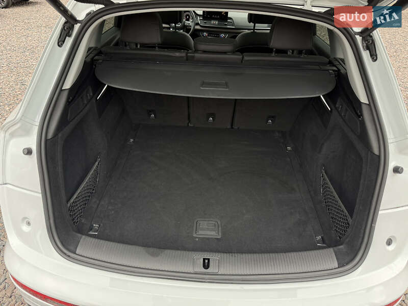 Позашляховик / Кросовер Audi Q5 2023 в Києві