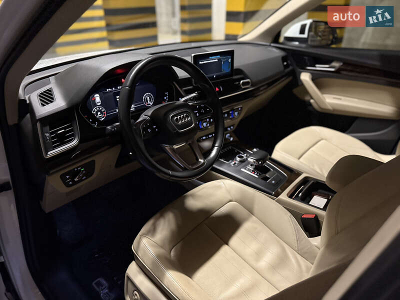 Позашляховик / Кросовер Audi Q5 2017 в Рівному фото 11 Позашляховик / Кросовер Audi Q5 2017 в Рівному