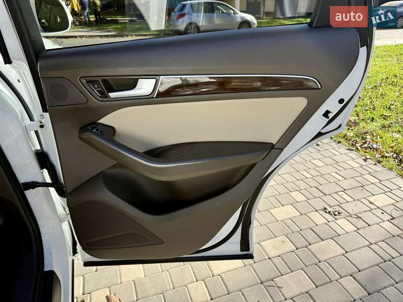 Внедорожник / Кроссовер Audi Q5 2016 в Одессе