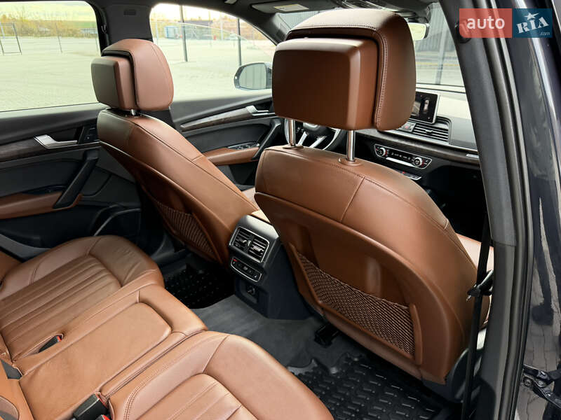 Позашляховик / Кросовер Audi Q5 2018 в Дубні фото 76 Позашляховик / Кросовер Audi Q5 2018 в Дубні