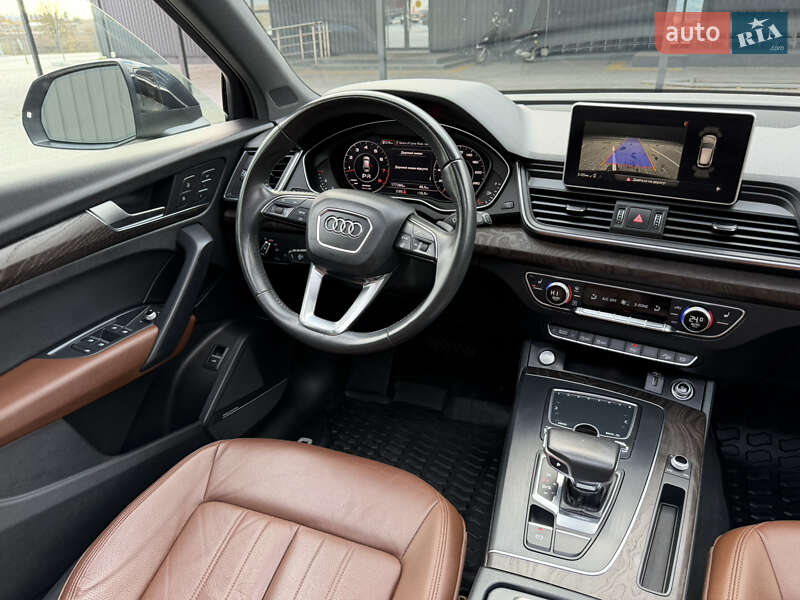 Позашляховик / Кросовер Audi Q5 2018 в Дубні фото 79 Позашляховик / Кросовер Audi Q5 2018 в Дубні