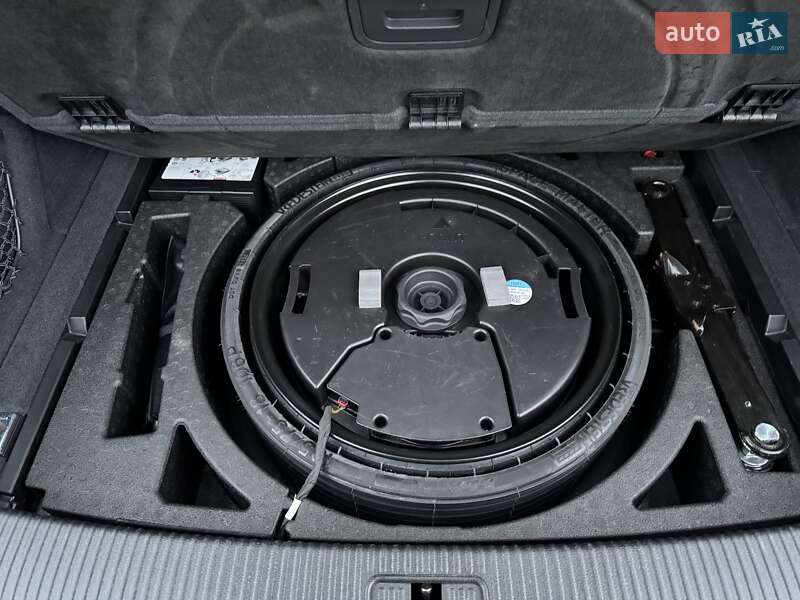 Позашляховик / Кросовер Audi Q5 2019 в Києві фото 39 Позашляховик / Кросовер Audi Q5 2019 в Києві