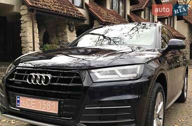 Позашляховик / Кросовер Audi Q5 2018 в Львові