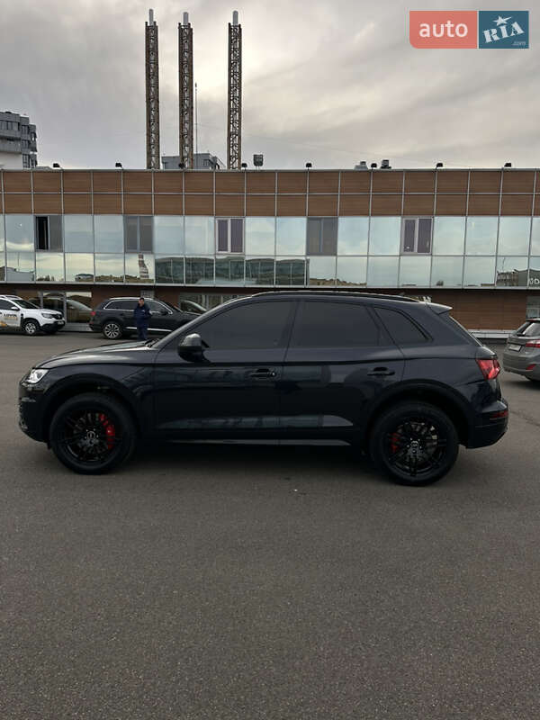 Позашляховик / Кросовер Audi Q5 2017 в Києві