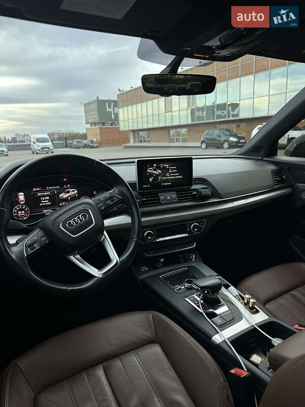 Позашляховик / Кросовер Audi Q5 2017 в Києві