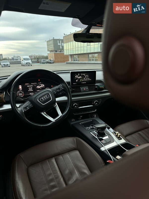 Позашляховик / Кросовер Audi Q5 2017 в Києві