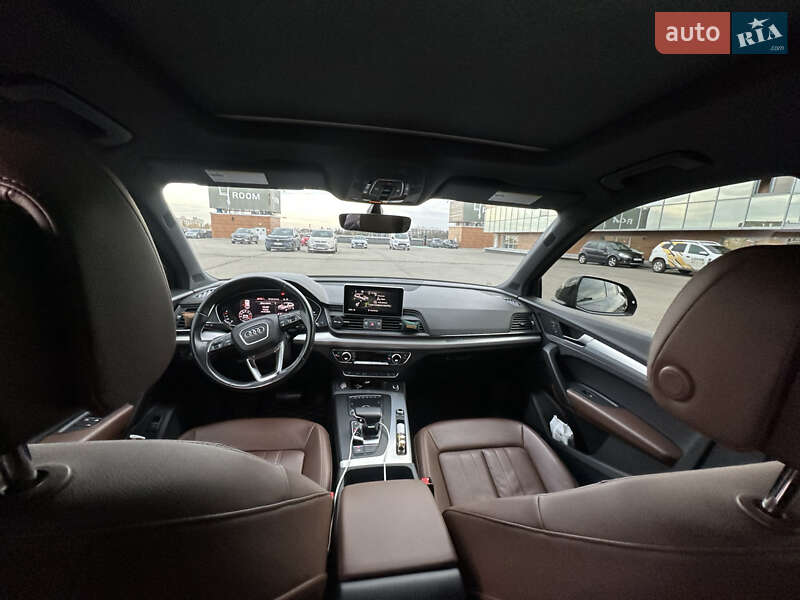 Позашляховик / Кросовер Audi Q5 2017 в Києві