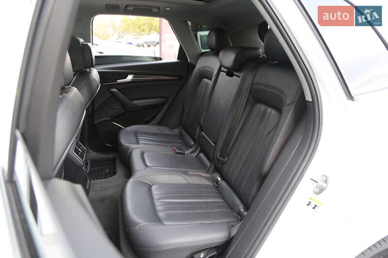 Позашляховик / Кросовер Audi Q5 2019 в Києві фото 11 Позашляховик / Кросовер Audi Q5 2019 в Києві