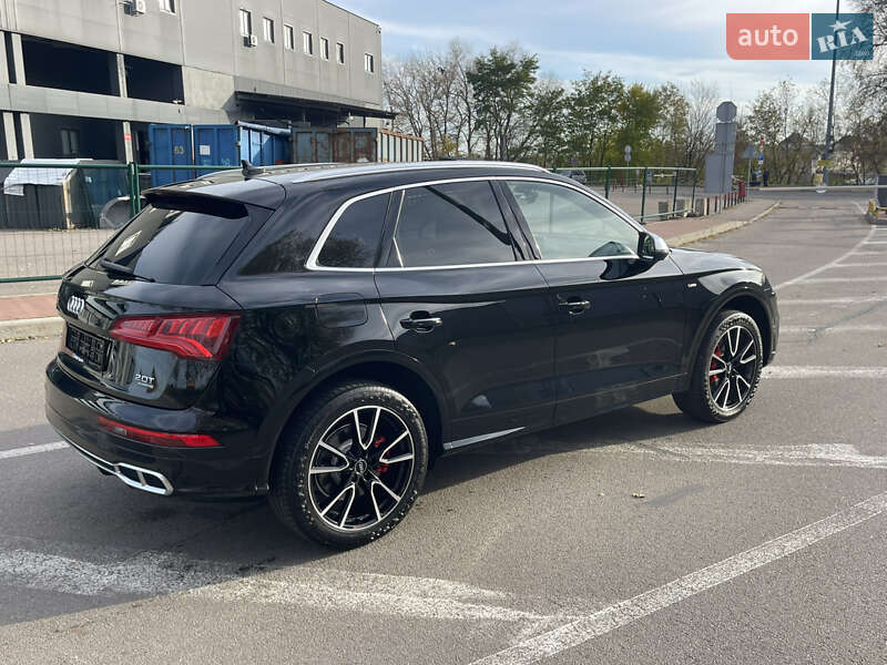 Позашляховик / Кросовер Audi Q5 2018 в Києві фото 21 Позашляховик / Кросовер Audi Q5 2018 в Києві