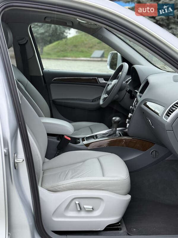 Внедорожник / Кроссовер Audi Q5 2013 в Дубно