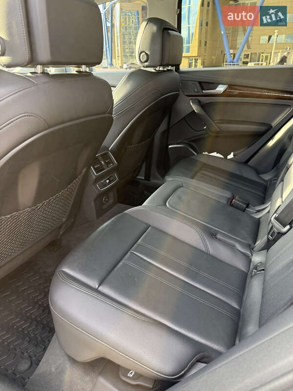 Позашляховик / Кросовер Audi Q5 2018 в Харкові