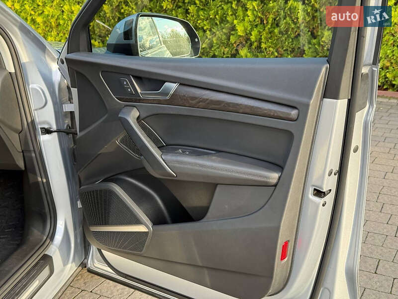 Позашляховик / Кросовер Audi Q5 2018 в Стрию